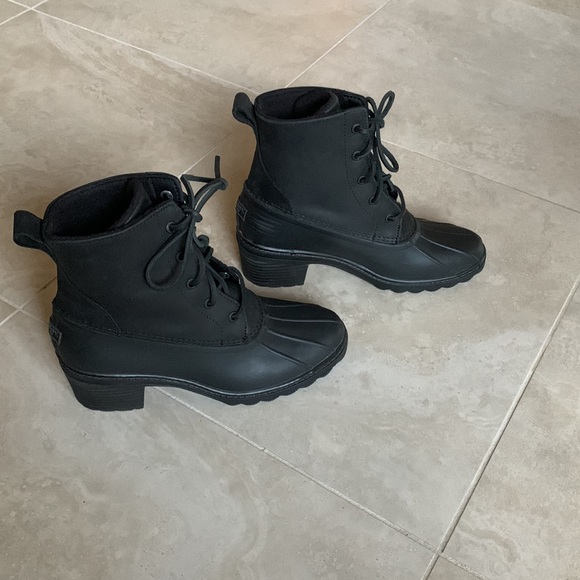 SPERRY Saltwater Rain /Snow Heel Boots in Black Size 7 / 7.5 - Picture 4 of 8